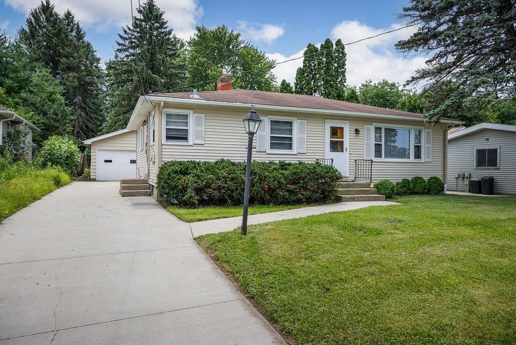 2407 Waunona Way Madison, WI 53713 - Photo 2 of 54