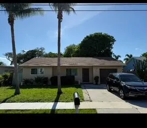 $3,200 | 805 Southeast 3rd Street, Boynton Beach, FL 33435