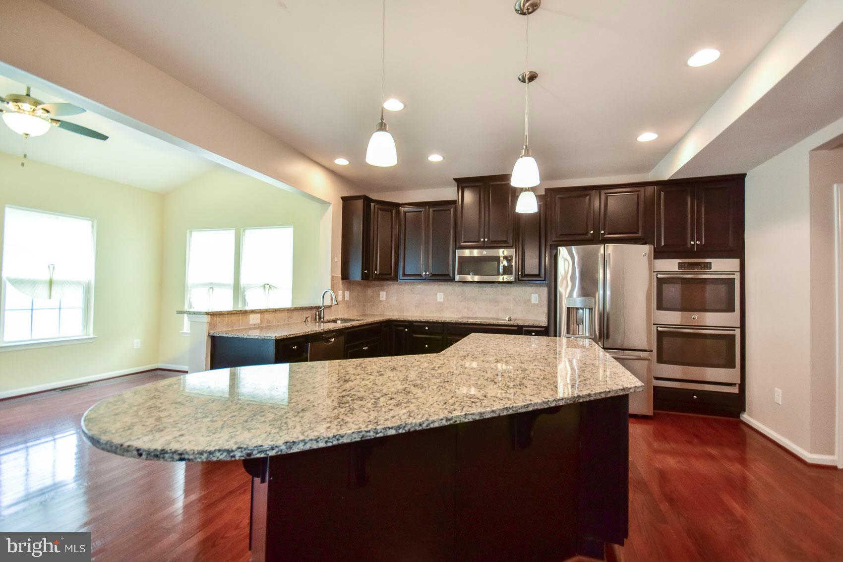 278 Mountain Laurel Boulevard Ranson, WV 25438 - Photo 15 of 65 Kitchen