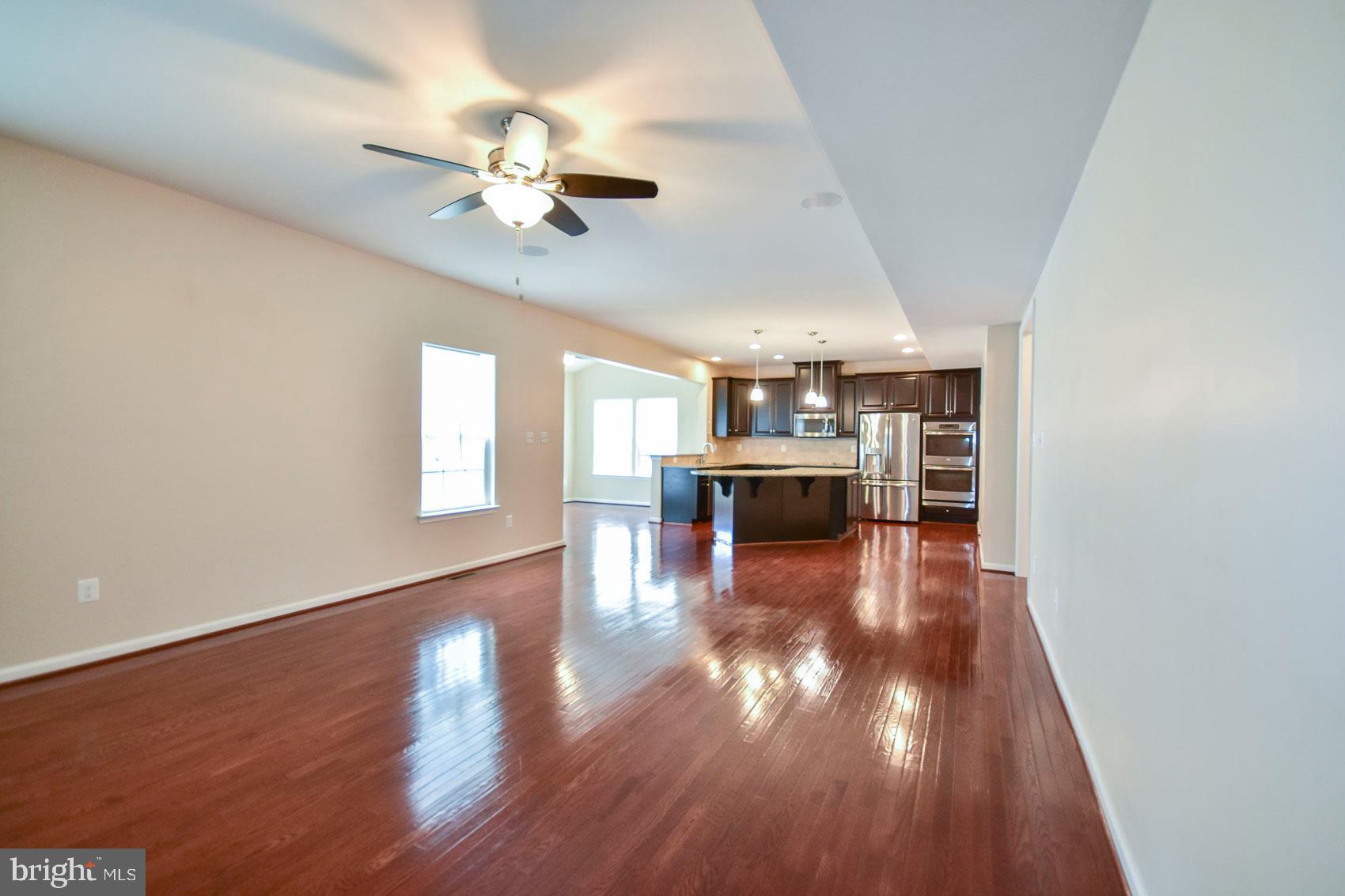 278 Mountain Laurel Boulevard Ranson, WV 25438 - Photo 24 of 65 Family/Kitchen View
