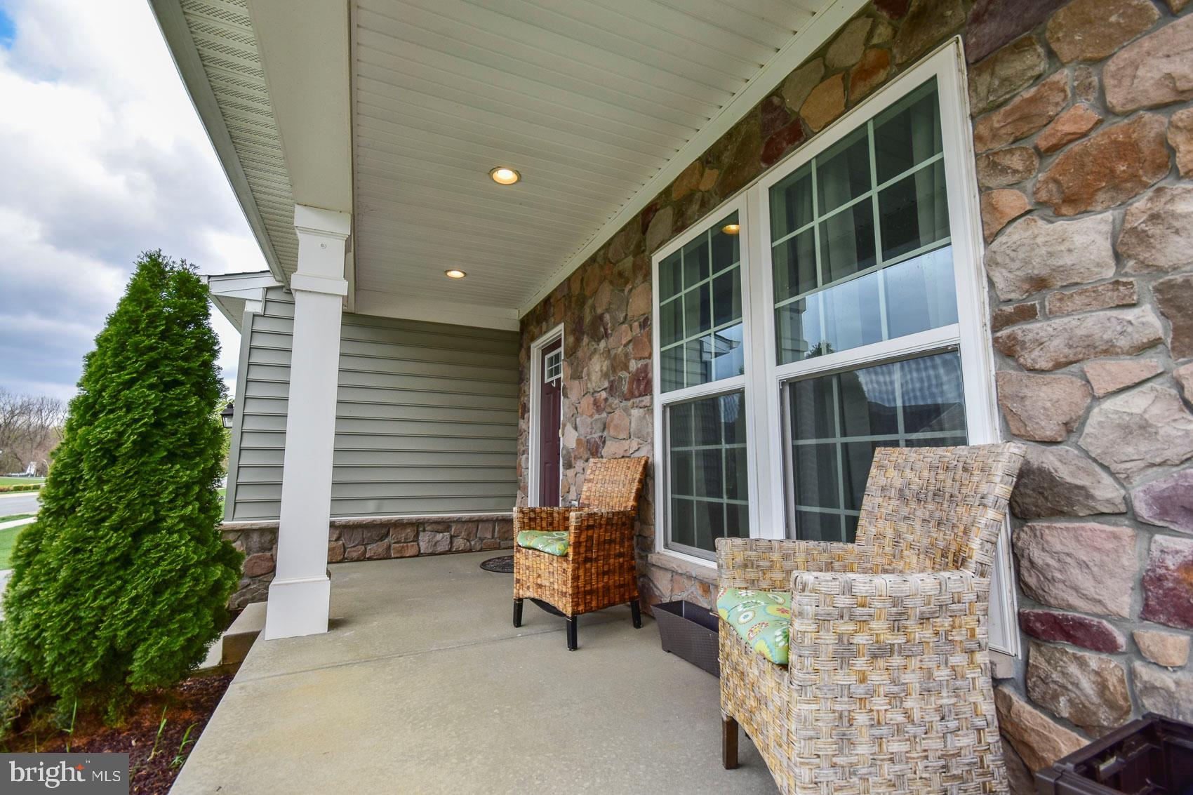 278 Mountain Laurel Boulevard Ranson, WV 25438 - Photo 5 of 65 Front Exterior
