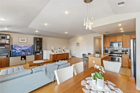 $899,000 | 122-06 Powell Cove Boulevard, Unit 132 | College Point