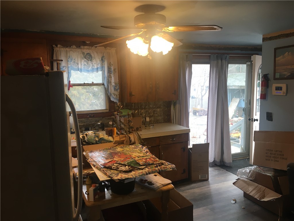 326 Arnold Road Coventry, RI 02816 - Photo 6 of 9