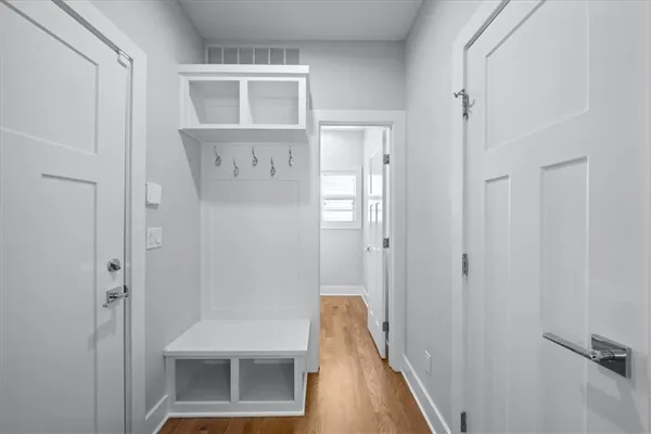 $899,000 | 1744 Northeast Woodland Shores Lane, Lee's Summit, MO 64086