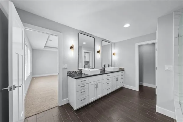 $899,000 | 1744 Northeast Woodland Shores Lane, Lee's Summit, MO 64086