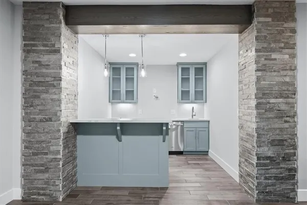 $899,000 | 1744 Northeast Woodland Shores Lane, Lee's Summit, MO 64086