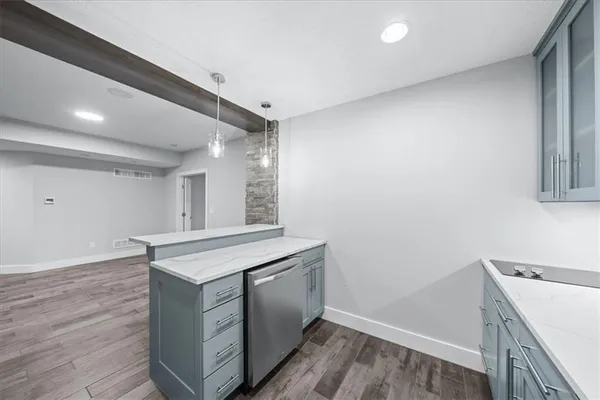 $899,000 | 1744 Northeast Woodland Shores Lane, Lee's Summit, MO 64086