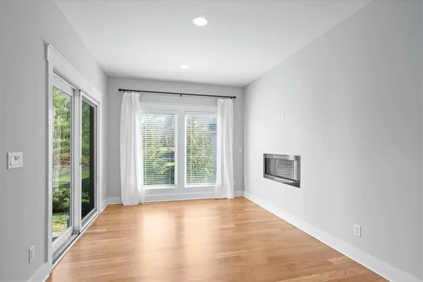 $899,000 | 1744 Northeast Woodland Shores Lane, Lee's Summit, MO 64086