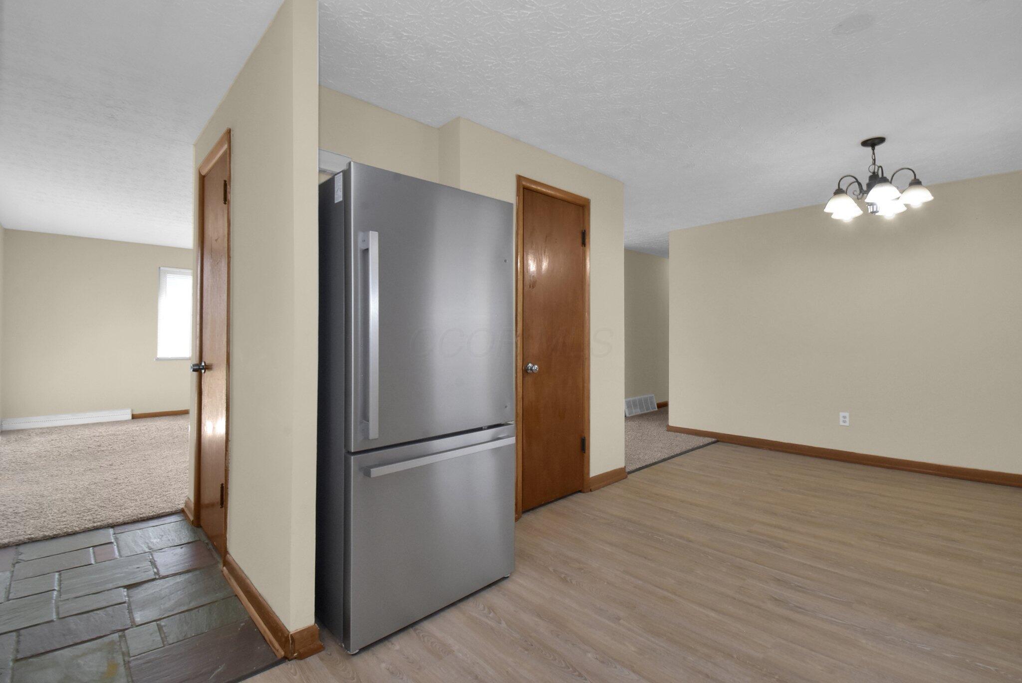 3529 Eakin Road Columbus, OH 43204 - Photo 12 of 37 12-web-or-mls-3529-eakin-rd