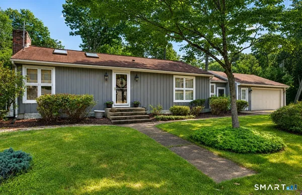 $499,900 | 308 Old Colchester Road, Unit 6, Salem, CT 06420
