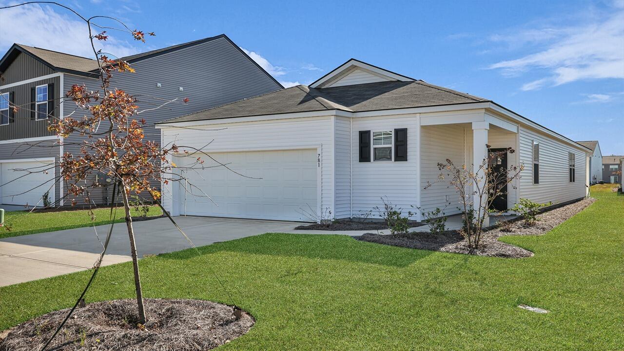 781 Long Blf Road Summerville, SC 29486 - Photo 5 of 48 9_550a5408-1