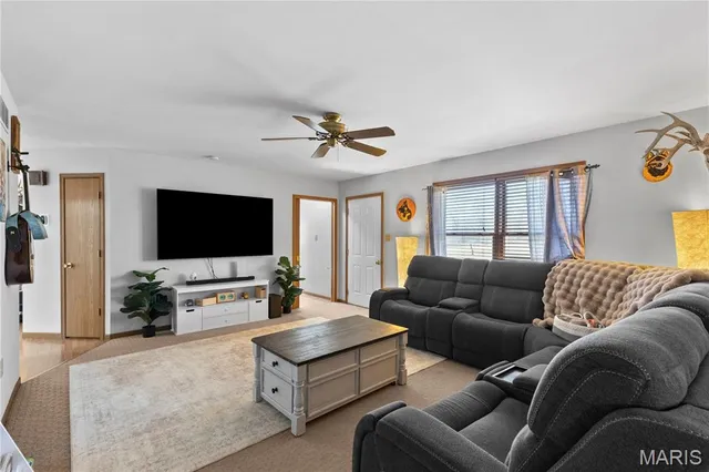 $650,000 | 346 Gouldman Road, Montgomery City, MO 63361