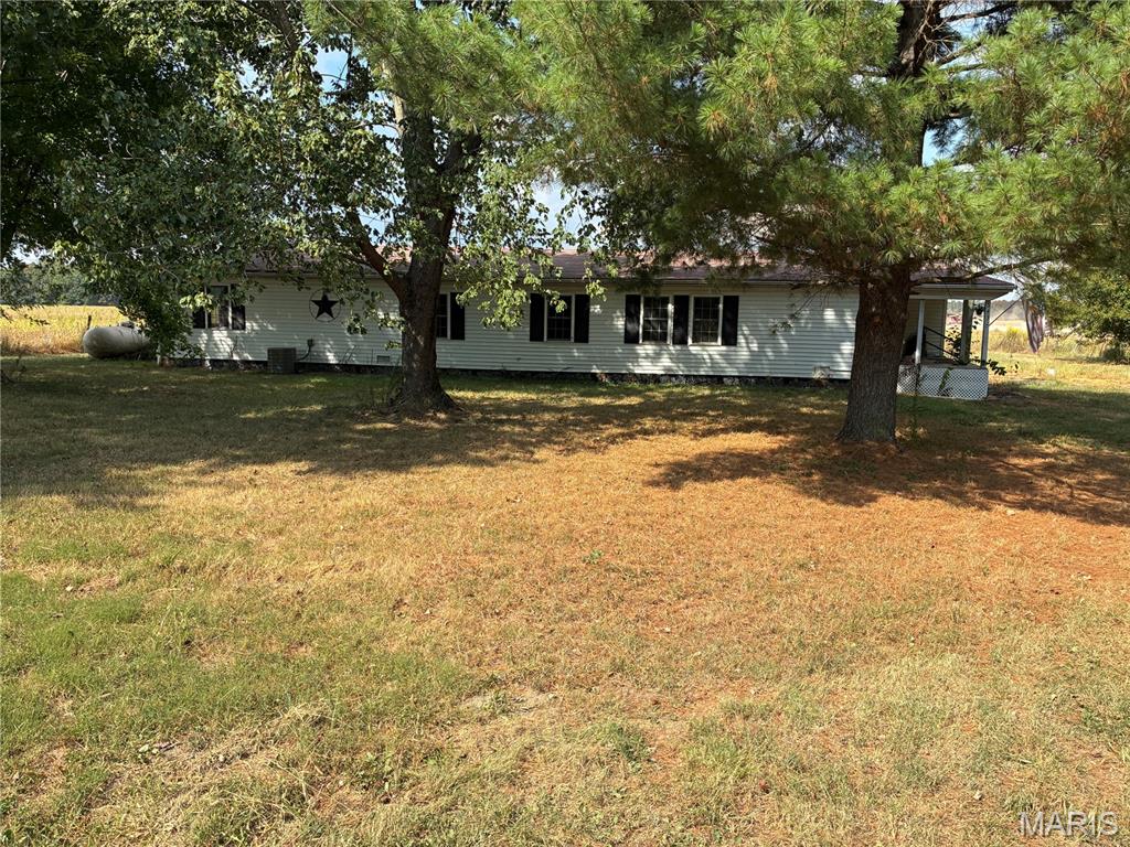 541 Ripson Bridge Avenue Sorento, IL 62086 - Photo 14 of 24 Gallery Image 14