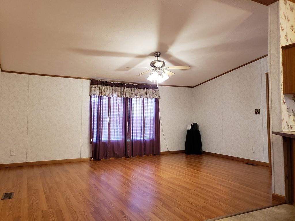 696 Holly Road Clymer, PA 15728 - Photo 5 of 22