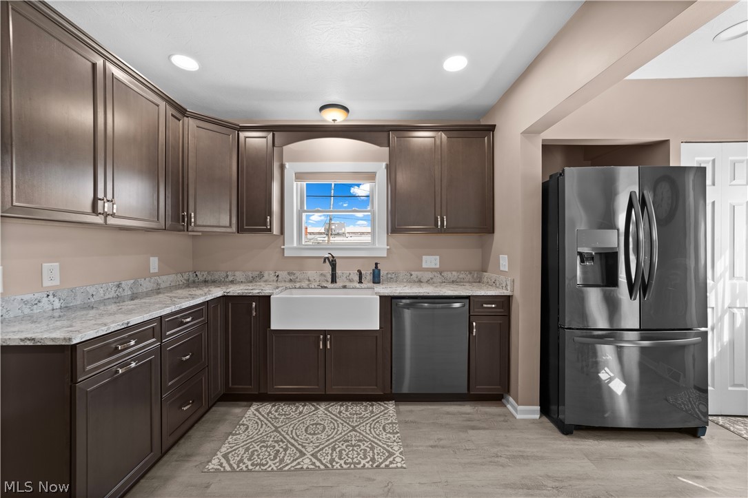 5641 Ridge Road Parma, OH 44129 - Photo 19 of 38 Gallery Image 19