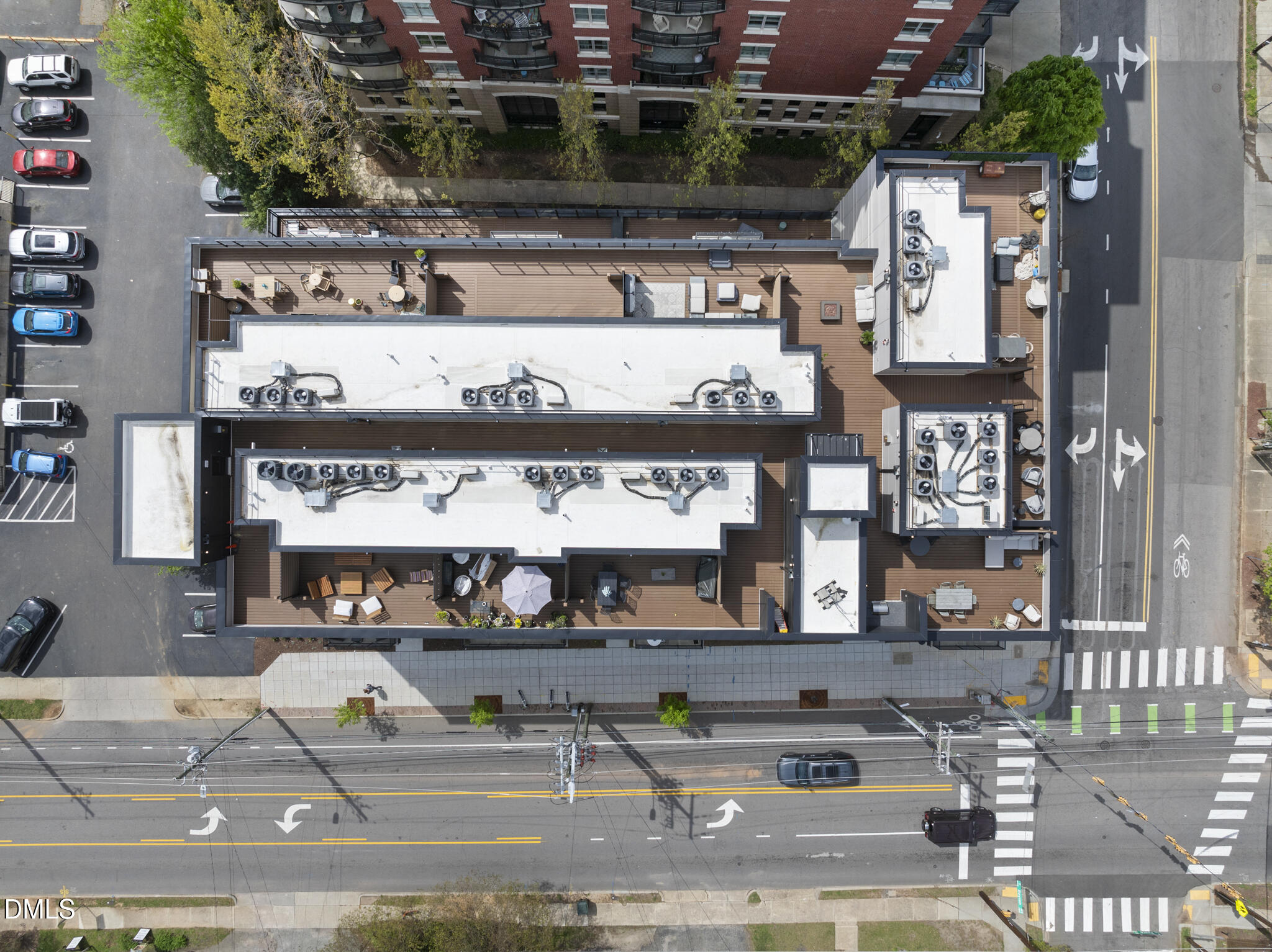 615 West Peace Street, Unit 207 Raleigh, NC 27605 - Photo 19 of 21 DJI_20250403113809_0042_D