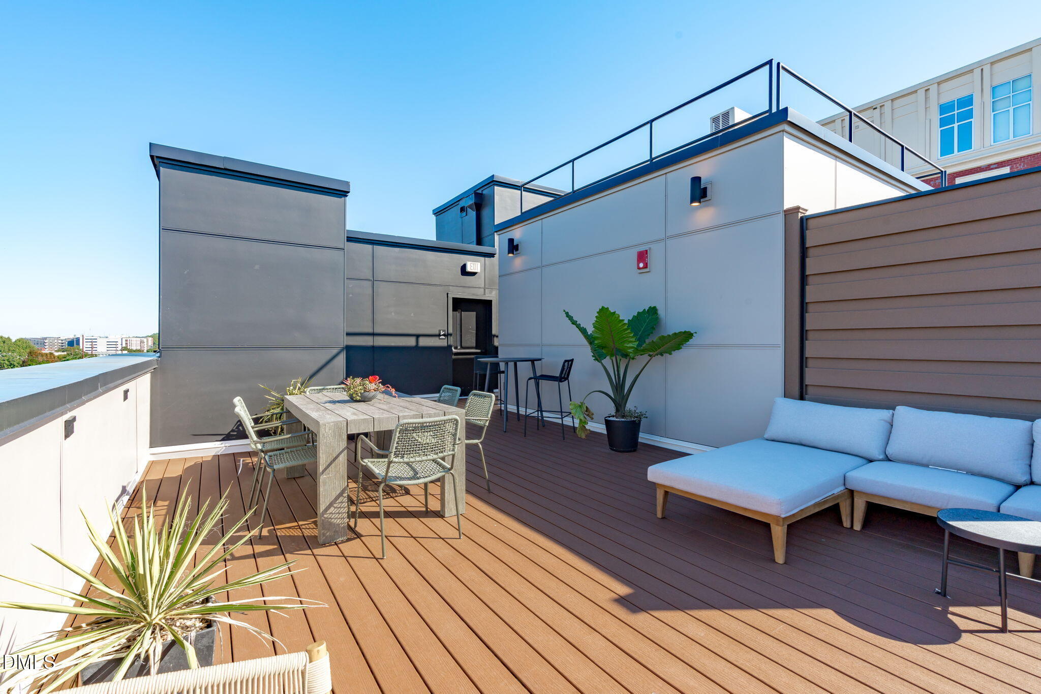 615 West Peace Street, Unit 207 Raleigh, NC 27605 - Photo 2 of 21 B-6