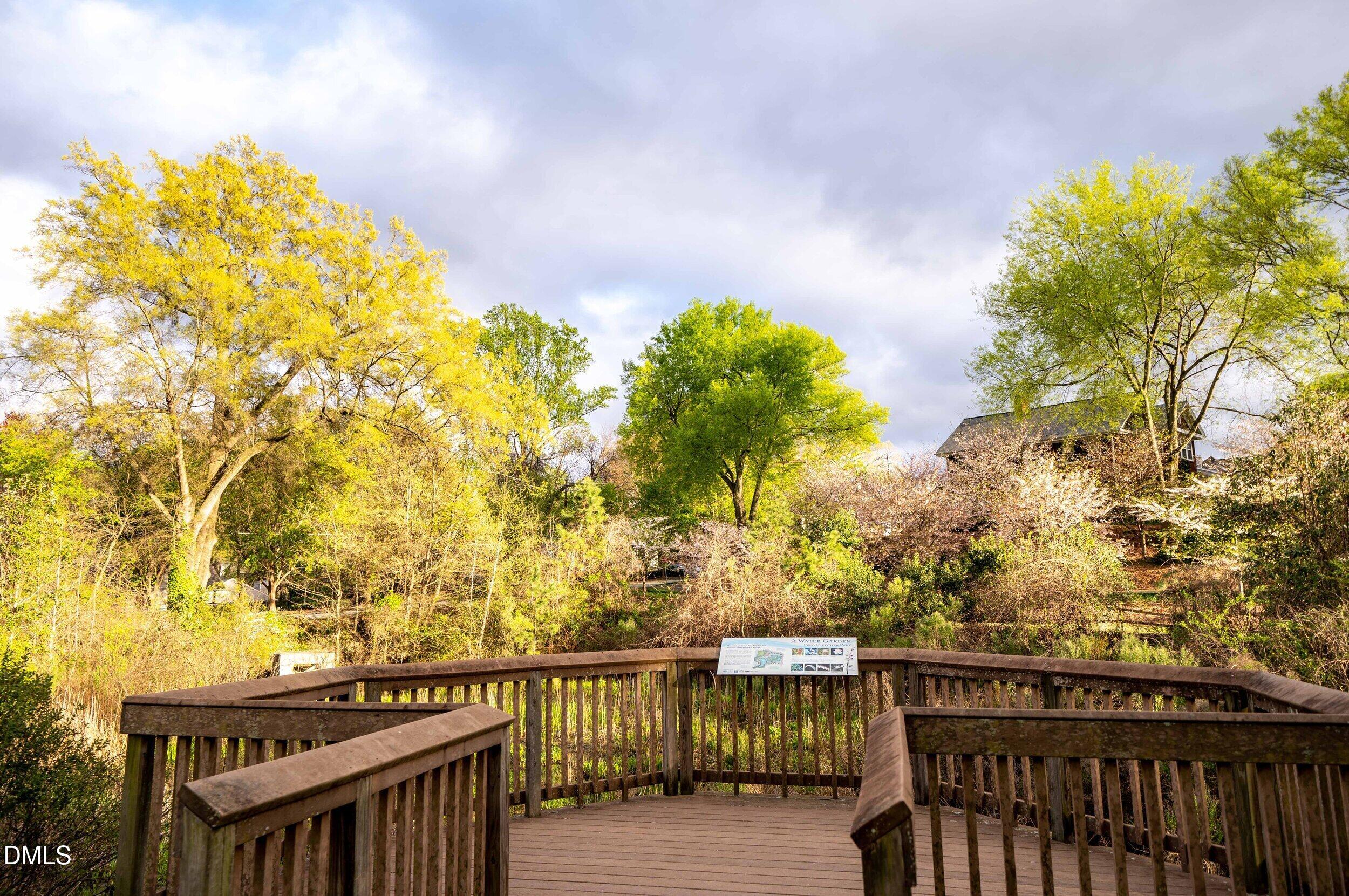 615 West Peace Street, Unit 207 Raleigh, NC 27605 - Photo 29 of 34 Lifestyle_5