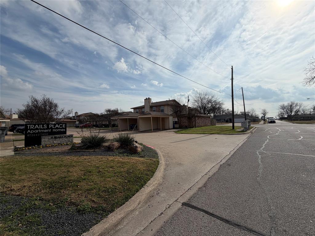 8 Trails Place, Unit B Wylie, TX 75098 - Photo 24 of 24 a view of a terrace