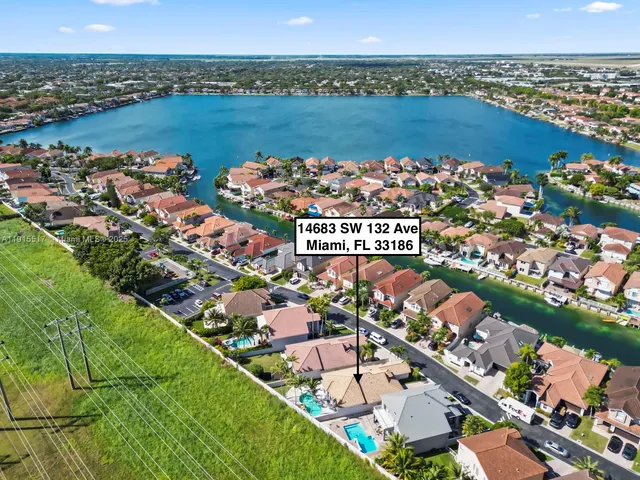 $880,000 | 14683 Cascada Boulevard, Miami, FL 33186