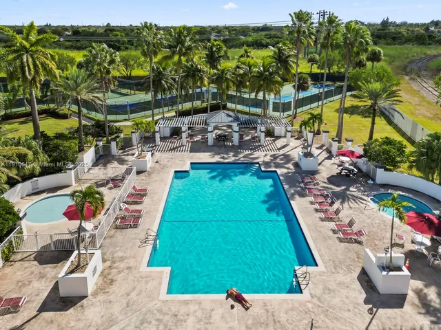 $880,000 | 14683 Cascada Boulevard, Miami, FL 33186