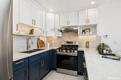 $1,098,000 | 2010 30th Avenue, San Francisco, CA 94116