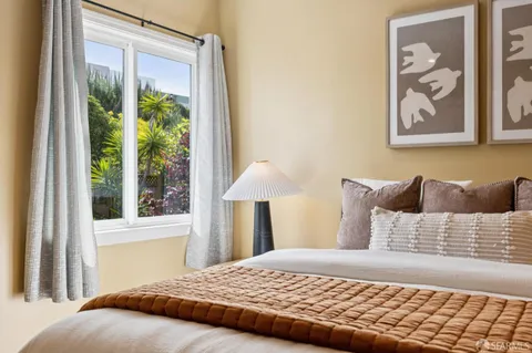 $1,098,000 | 2010 30th Avenue, San Francisco, CA 94116