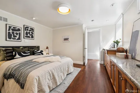 $1,098,000 | 2010 30th Avenue, San Francisco, CA 94116