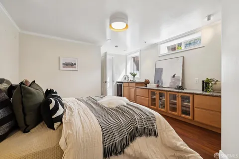 $1,098,000 | 2010 30th Avenue, San Francisco, CA 94116