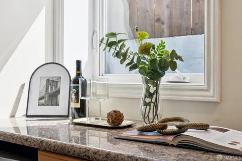 $1,098,000 | 2010 30th Avenue, San Francisco, CA 94116