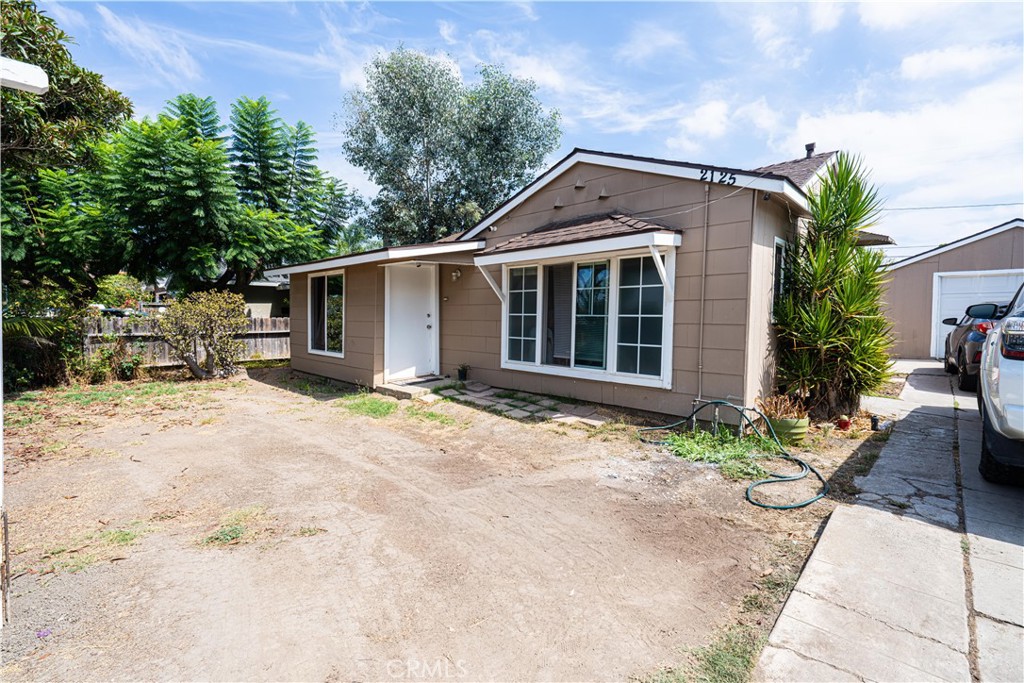 2125 Rousselle Street Santa Ana, CA 92707 - Photo 1 of 20 Gallery Image 1