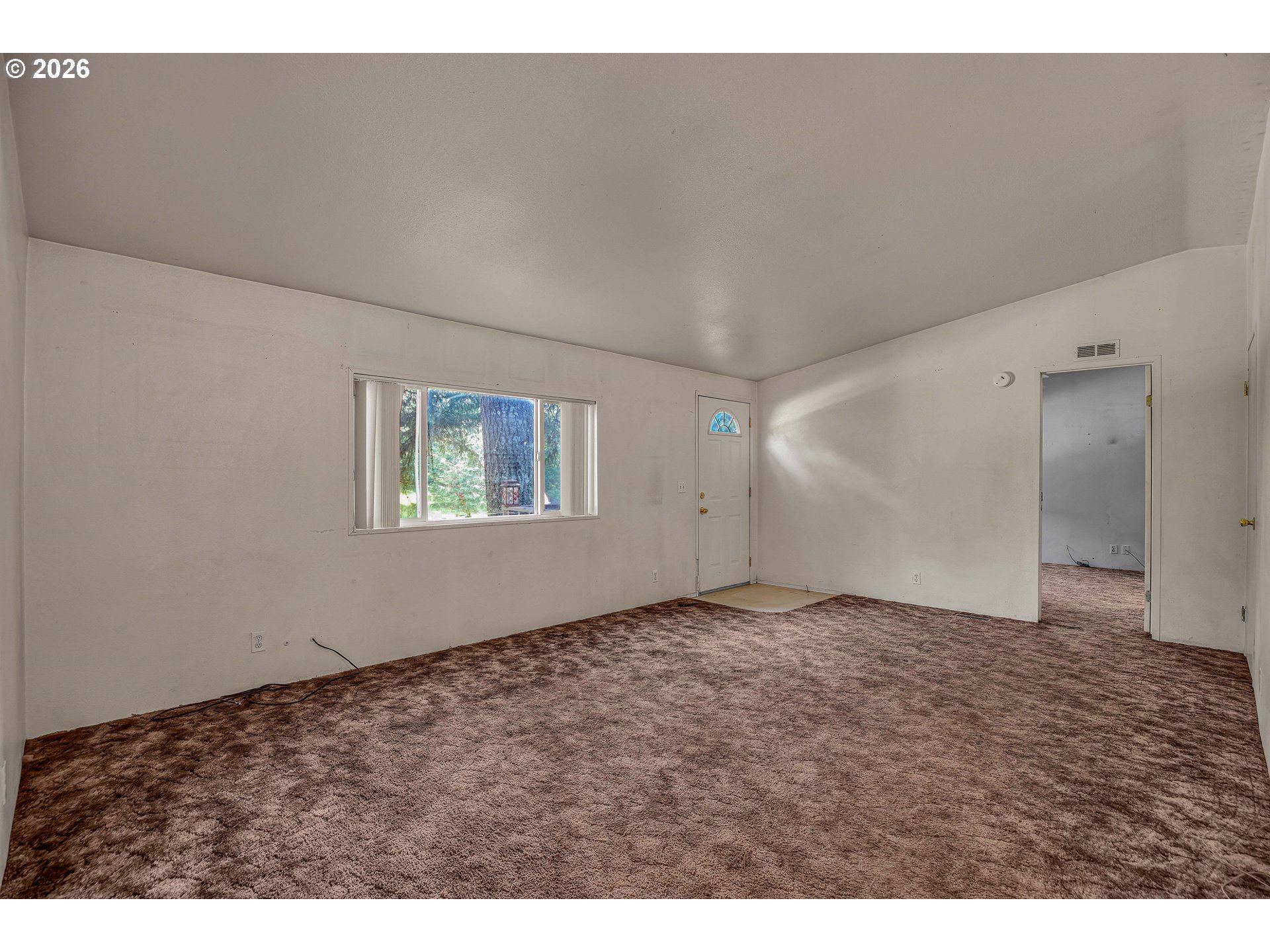 29805 Gregory Road Rainier, OR 97048 - Photo 6 of 43 Living Room