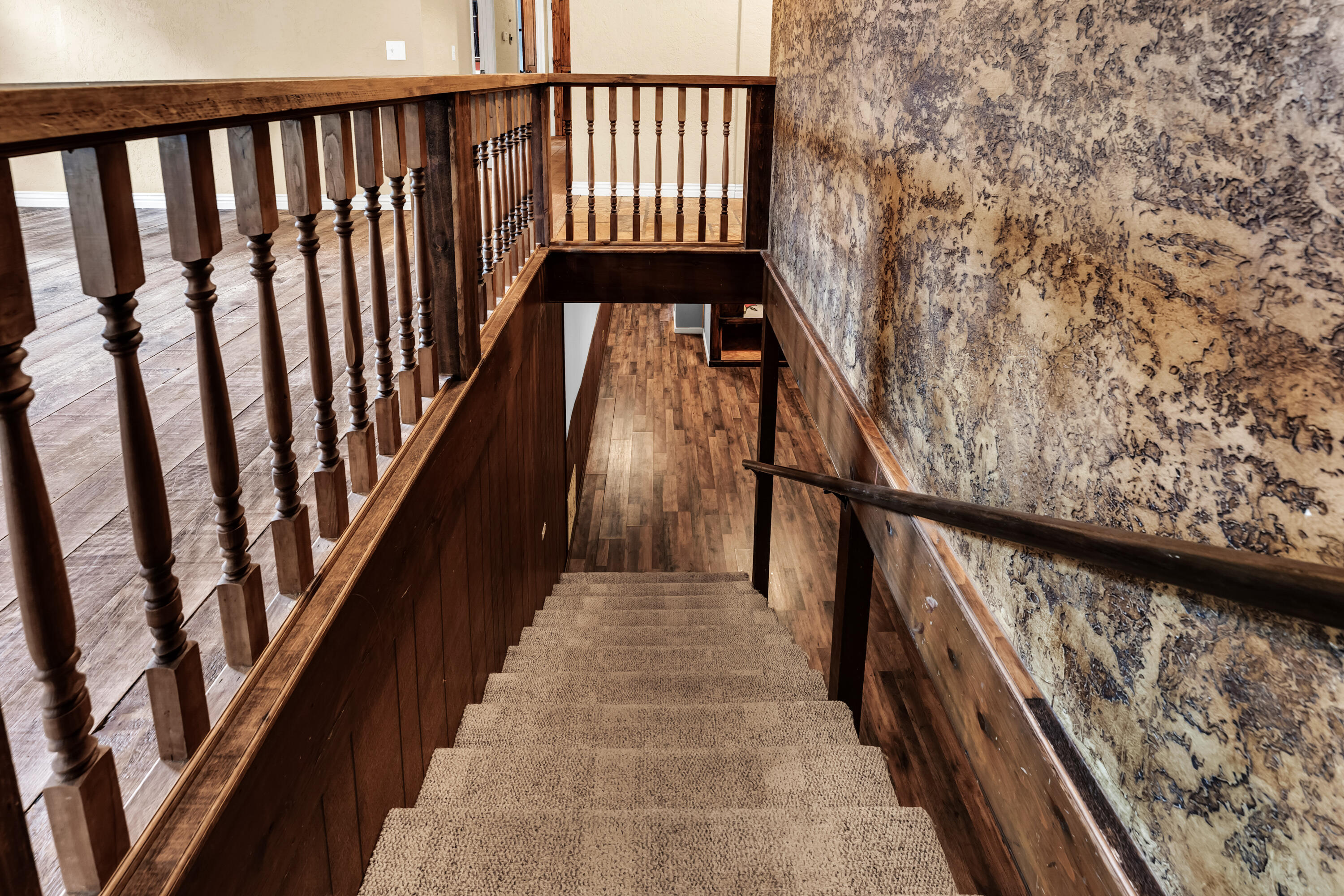 1375 East Dunkirk Street Springfield, MO 65804 - Photo 33 of 39 Stairs