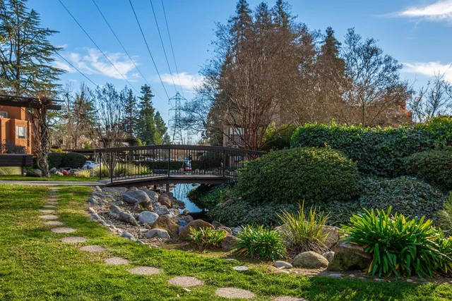 $315,000 | 898 Woodside Lane East, Unit E 3, Sacramento, CA 95825