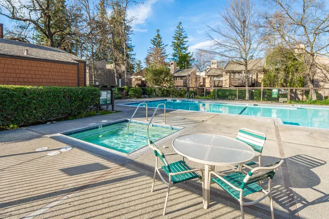 $315,000 | 898 Woodside Lane East, Unit E 3, Sacramento, CA 95825