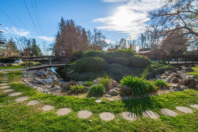 $315,000 | 898 Woodside Lane East, Unit E 3, Sacramento, CA 95825