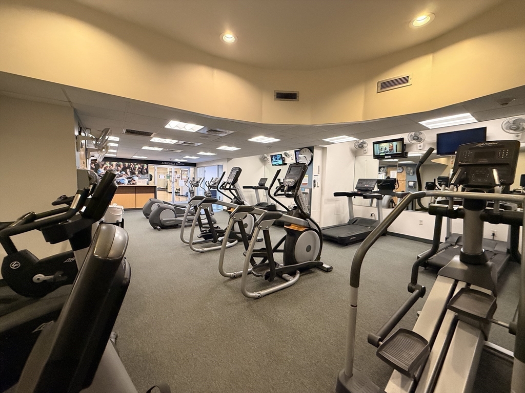 44 Washington Street, Unit 606 Brookline, MA 02445 - Photo 12 of 23
