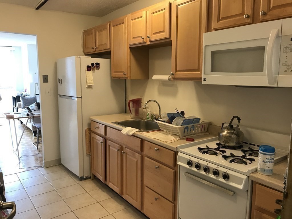 44 Washington Street, Unit 606 Brookline, MA 02445 - Photo 7 of 23