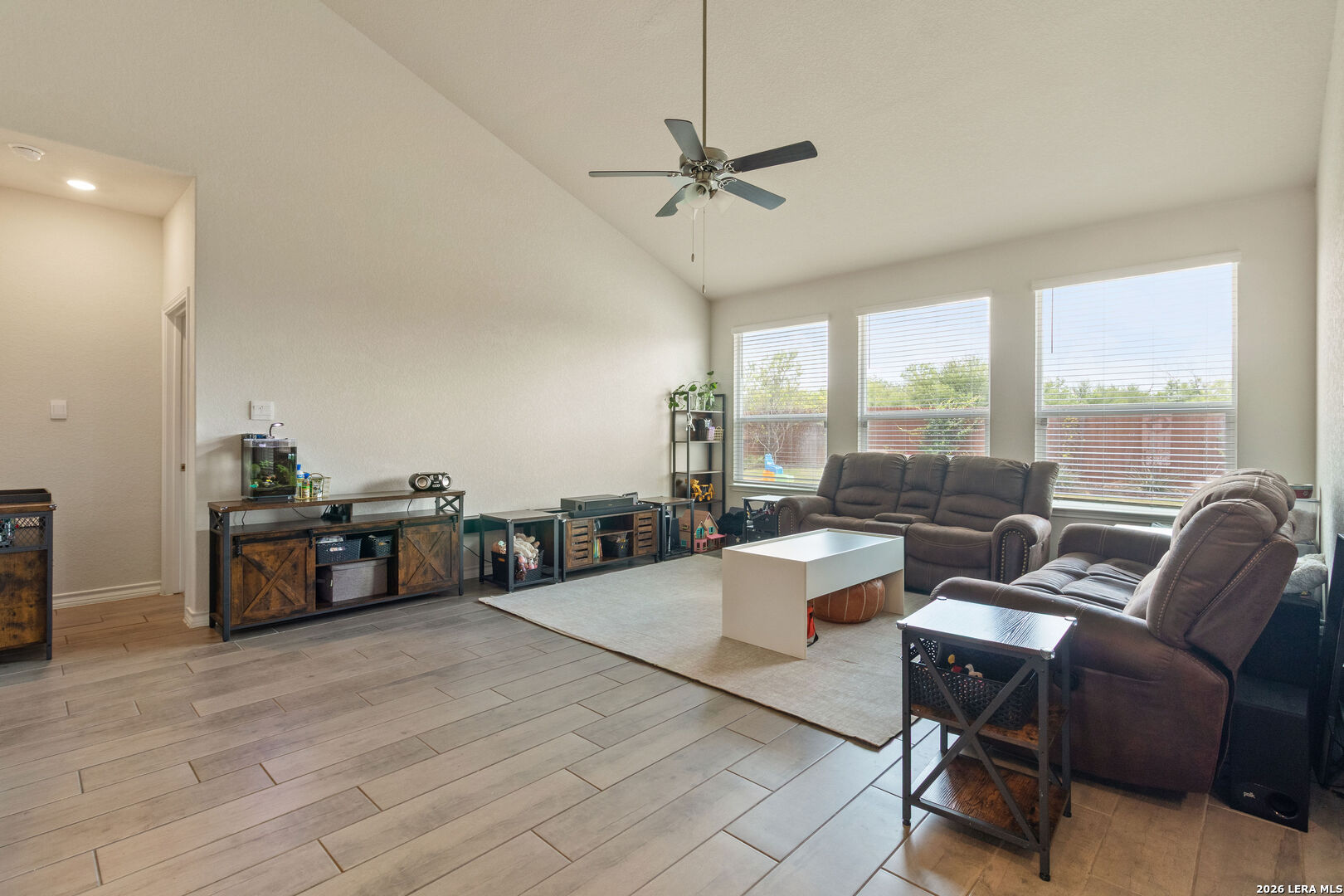 634 Overlook Ridge Cibolo, TX 78108 - Photo 5 of 17