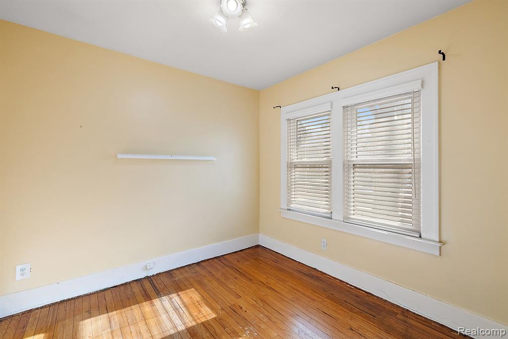 303 Linwood Avenue Rochester, MI 48307 - Photo 14 of 44 Gallery Image 14