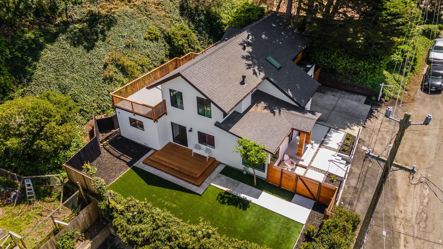 311 Keith Avenue Pacifica, CA 94044 - Photo 37 of 40 an aerial view of a house with a yard