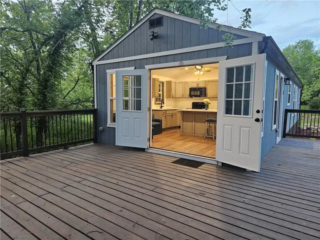 $180,000 | 13 South Lakeside Circle, Linn Valley, KS 66040