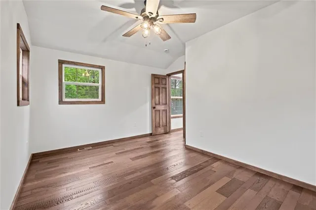 $180,000 | 13 South Lakeside Circle, Linn Valley, KS 66040