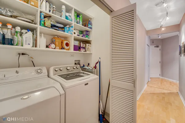 $7,500 | 635 North Dearborn Street, Unit 1105, Chicago, IL 60654