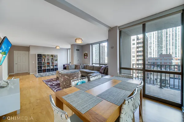 $7,500 | 635 North Dearborn Street, Unit 1105, Chicago, IL 60654