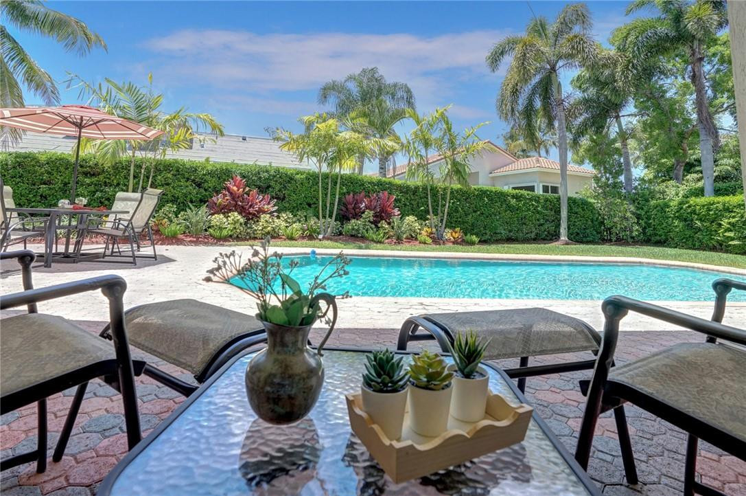 324 Fairmont Road Weston, FL 33326 - Photo 10 of 93 Photo 10