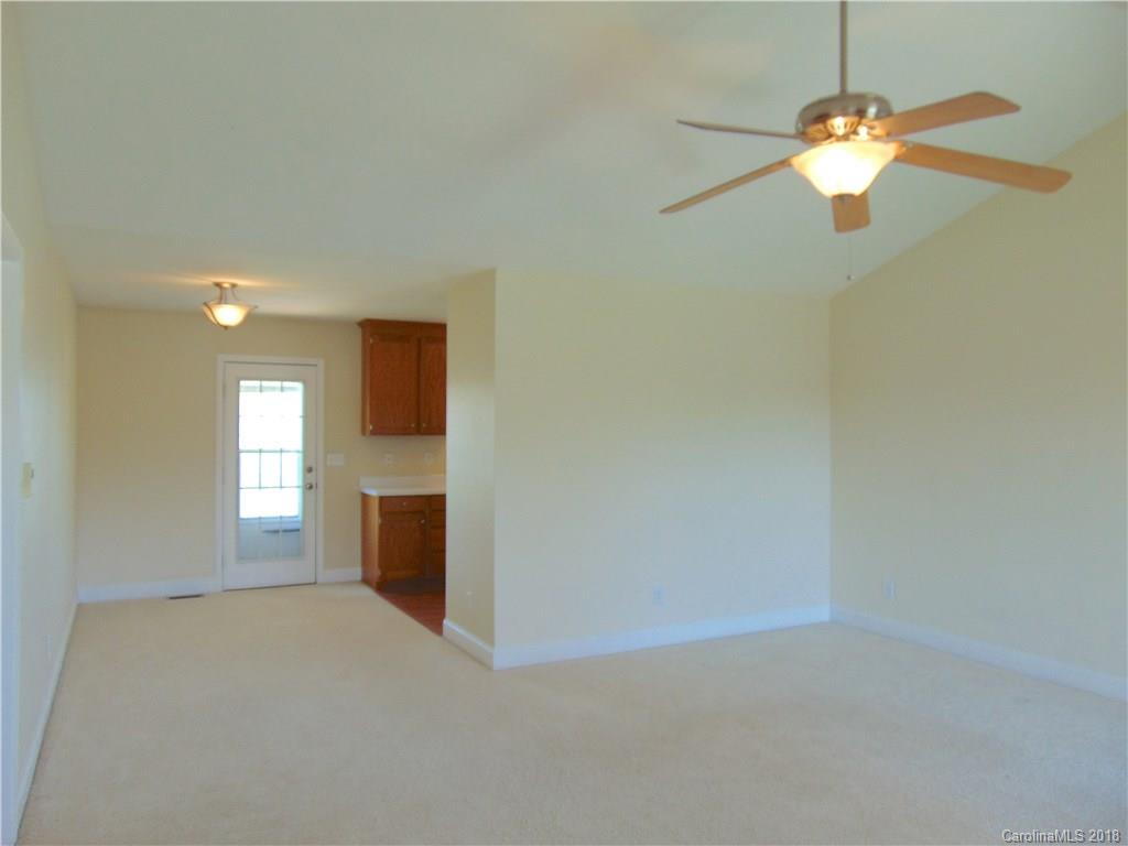 306 Doe Ridge Drive, Unit 38 Cleveland, NC 27013 - Photo 5 of 33 Gallery Image 5