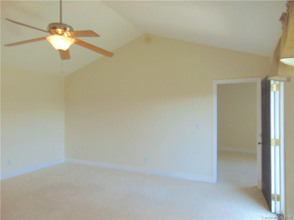 306 Doe Ridge Drive, Unit 38 Cleveland, NC 27013 - Photo 6 of 33 Gallery Image 6