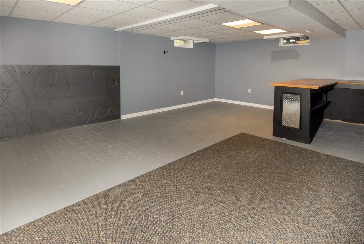 47 Rochambeau Street Manchester, NH 03102 - Photo 17 of 31 Gallery Image 17
