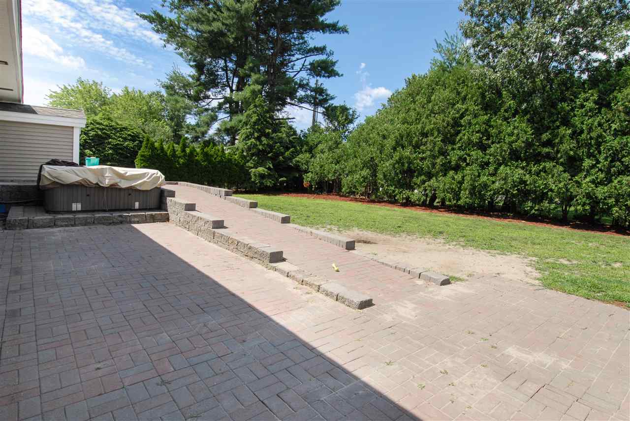 47 Rochambeau Street Manchester, NH 03102 - Photo 30 of 31 Gallery Image 30
